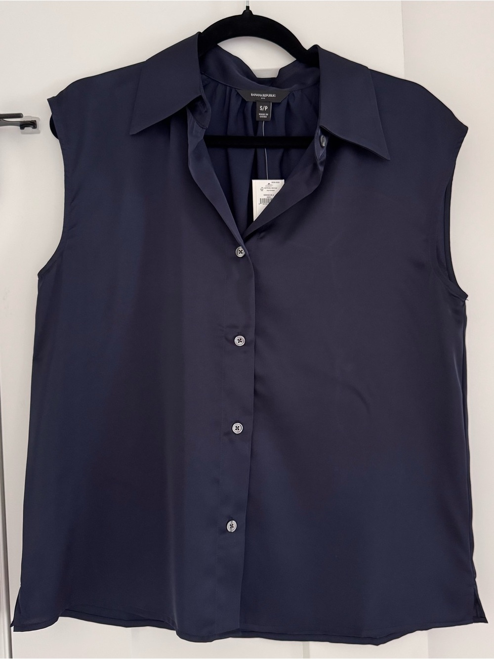 Banana Republic Sleeveless Blouse – Navy – Size S